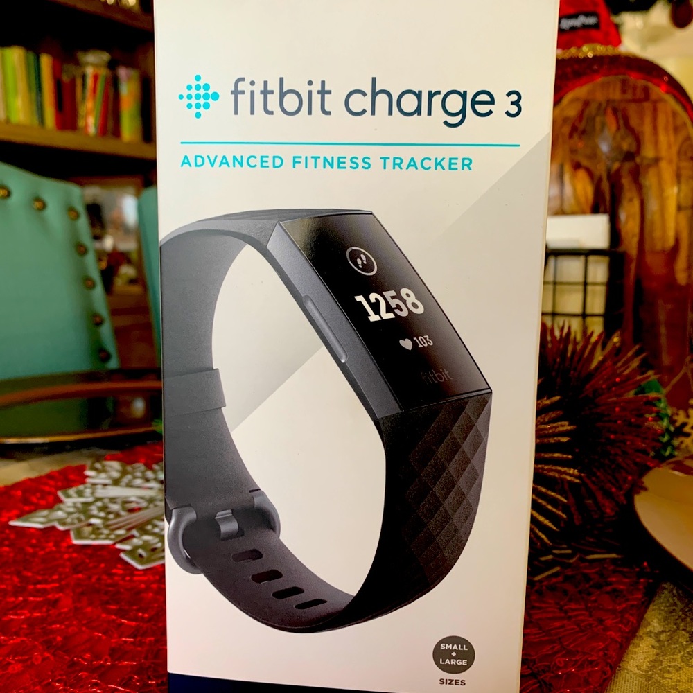 Fitbit Charge 3 in original packaging with Accessories
